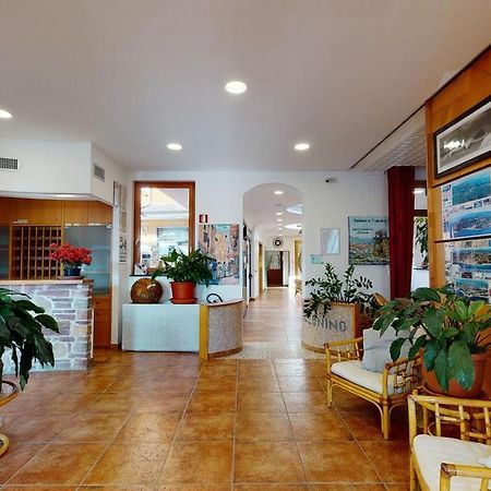 ספוטורנו Hotel Zunino מראה חיצוני תמונה