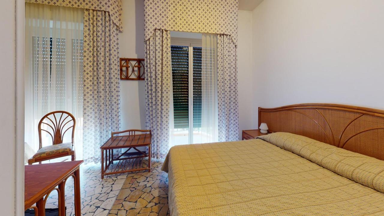ספוטורנו Hotel Zunino מראה חיצוני תמונה
