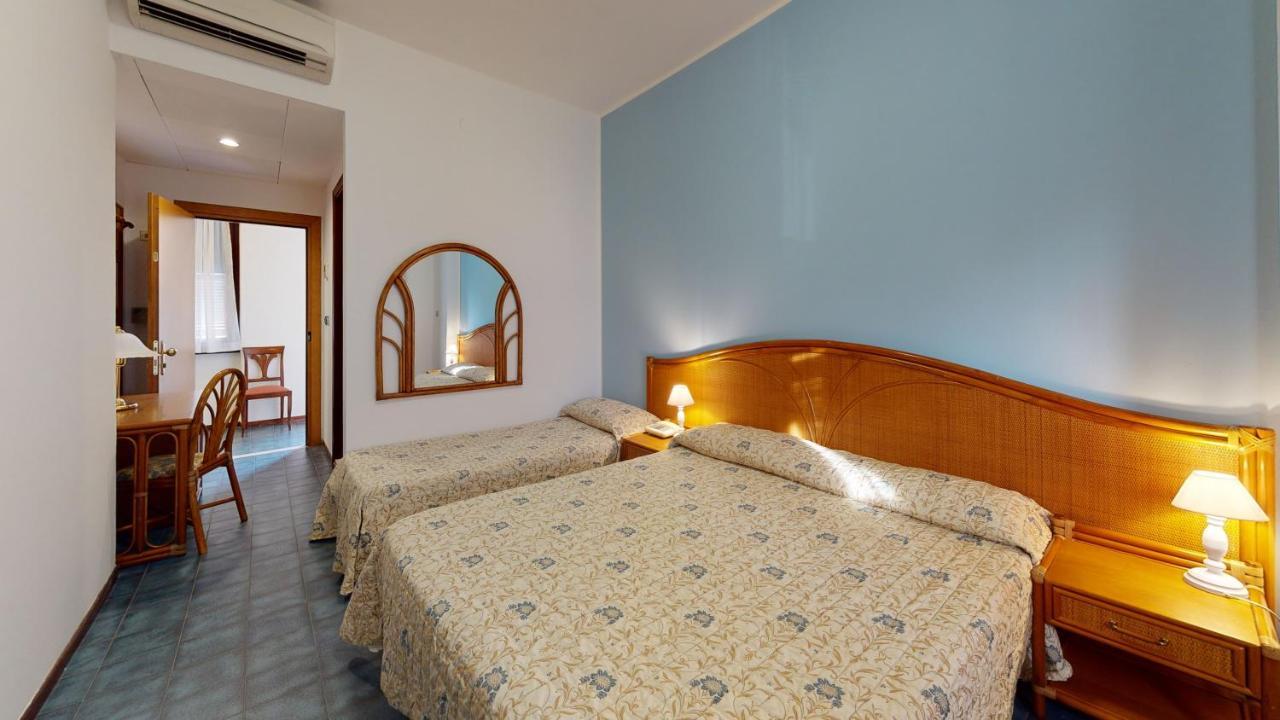 ספוטורנו Hotel Zunino מראה חיצוני תמונה