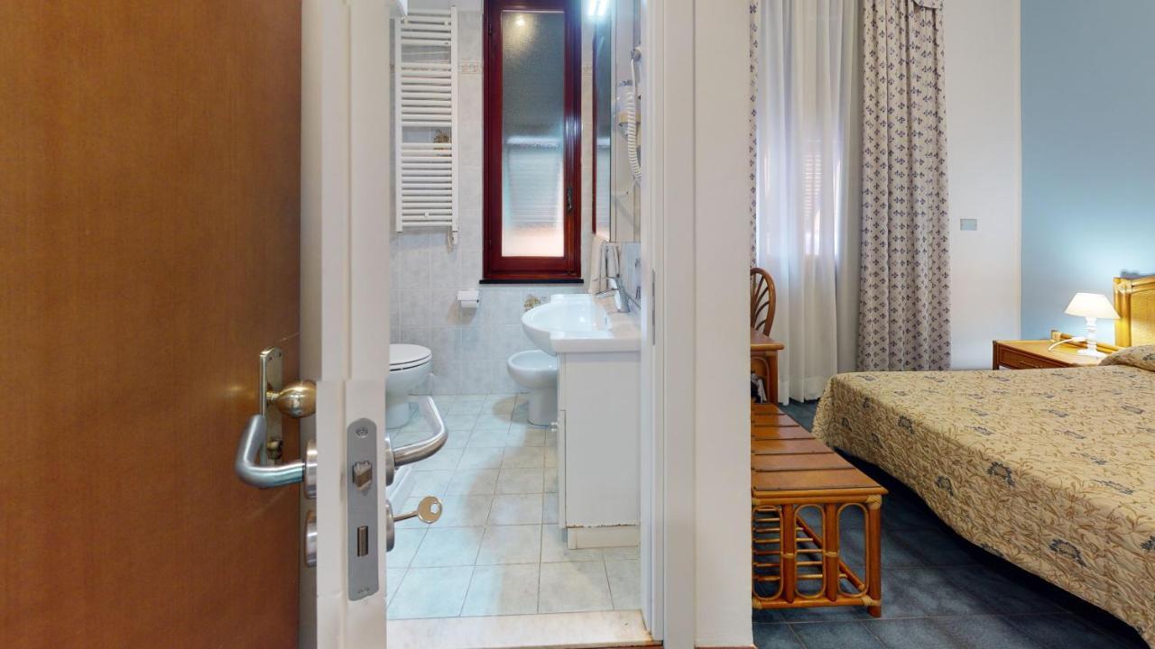 ספוטורנו Hotel Zunino מראה חיצוני תמונה