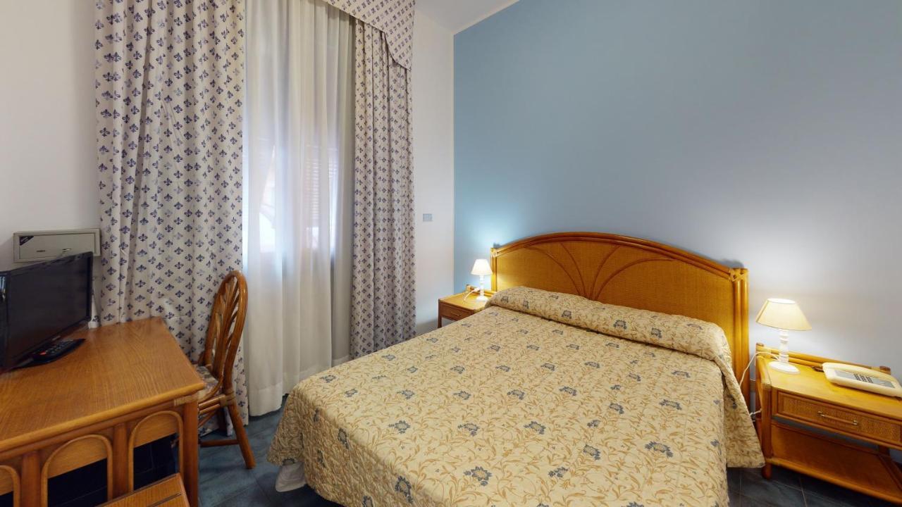 ספוטורנו Hotel Zunino מראה חיצוני תמונה