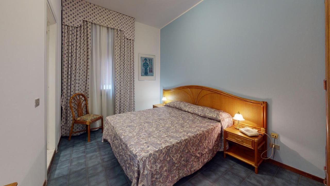 ספוטורנו Hotel Zunino מראה חיצוני תמונה