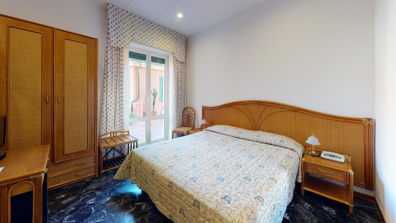 ספוטורנו Hotel Zunino מראה חיצוני תמונה