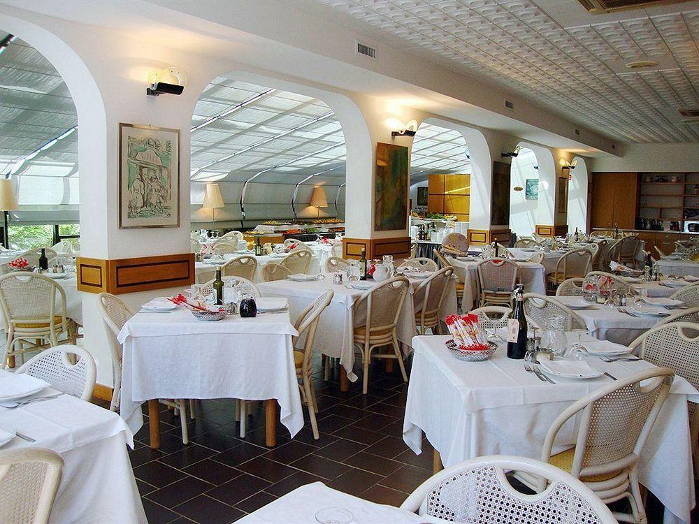 ספוטורנו Hotel Zunino מראה חיצוני תמונה